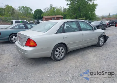 2001 Toyota Avalon Xls z USA, uszkodzony, nr VIN 4T1BF28B01U175072